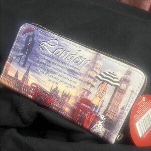 London Themed zip wallet